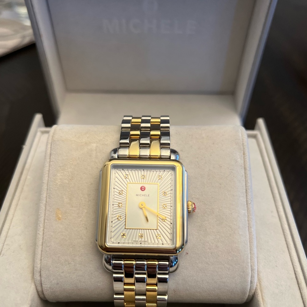 ❌❌Sold ❌❌Michele Art Deco ll 32mm Diamond Ladies Watch